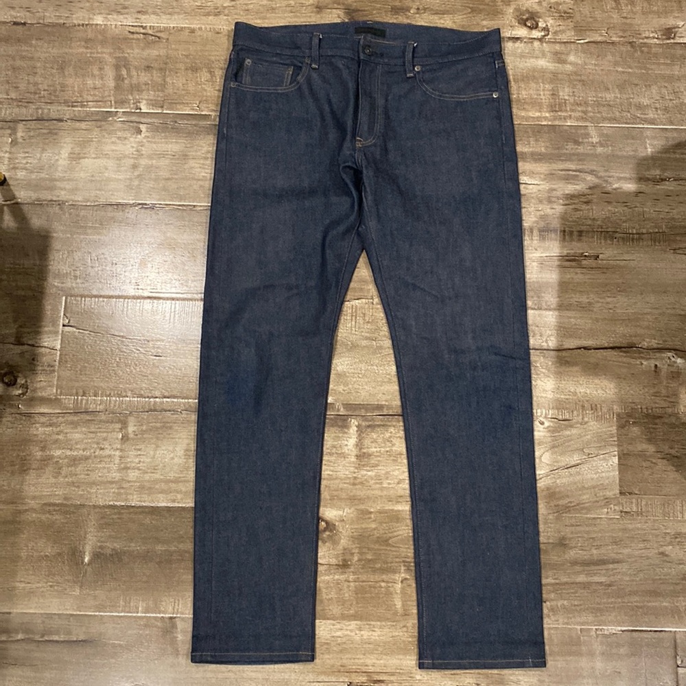 Uniqlo Kaihara Fabric Slim Straight Fit Selvedge Denim
